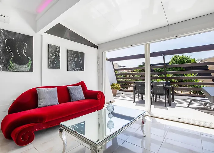 Апартаменты Village Naturiste R4n - La Shimmer Luxe Агд