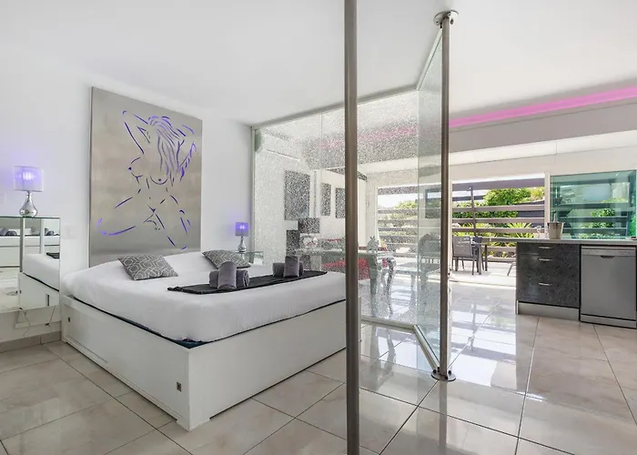 Village Naturiste R4N - La Villa Shimmer Luxe * Agde