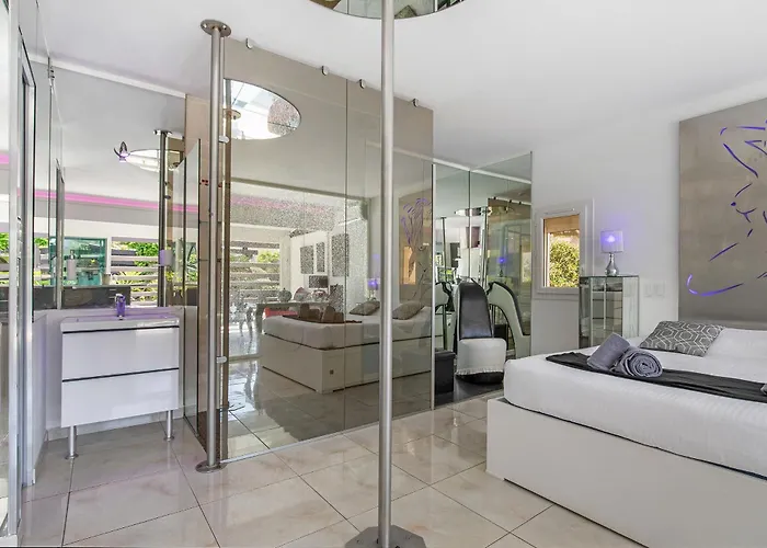 Village Naturiste R4n - La Shimmer Luxe Apartment